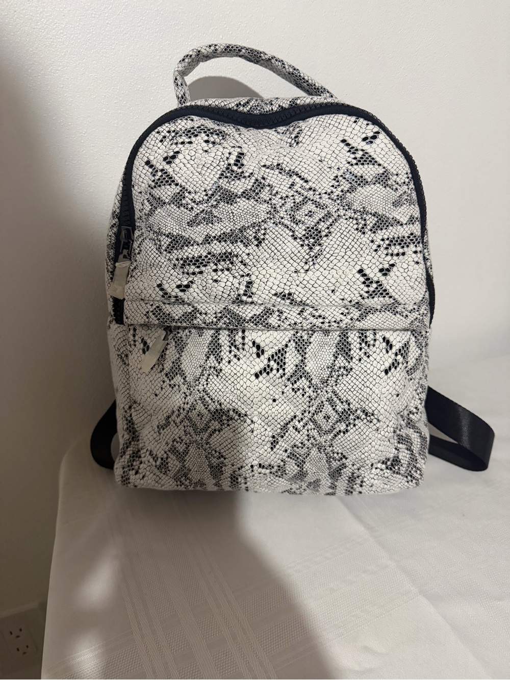 Urban Expressions Snake-Print Mini Backpack - White & Black
